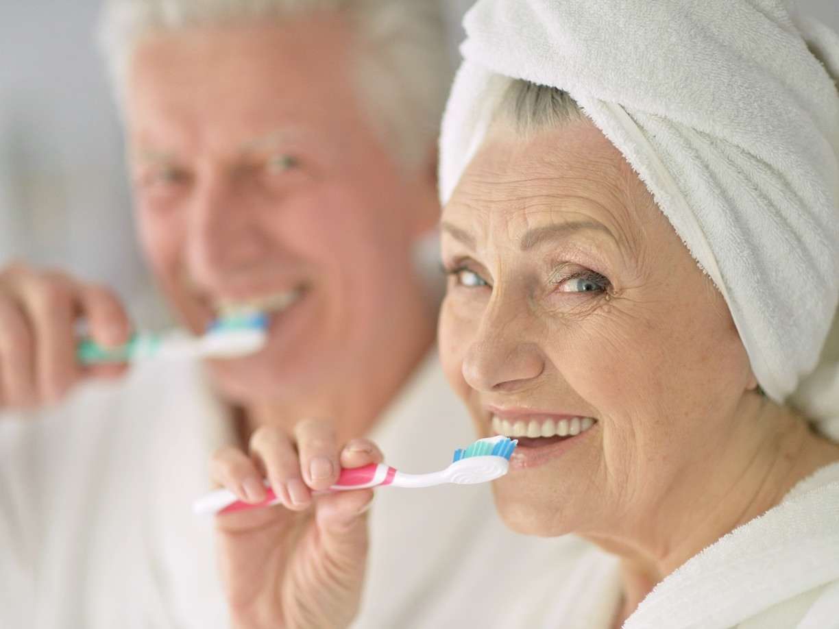 Anziani:Salute più forte con denti più sani|Dentisti Trapani Di Maio Sorrento